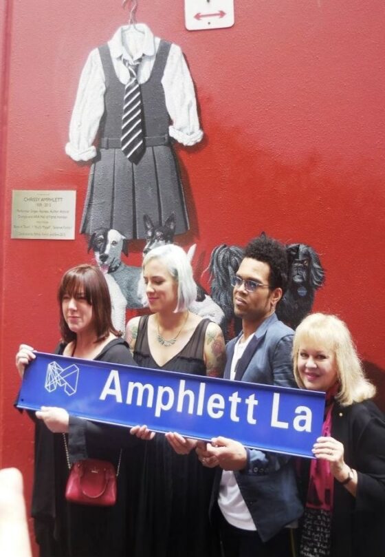 Amphlett Lane