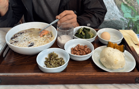 Lilac Garden hotel An enormous breakfast