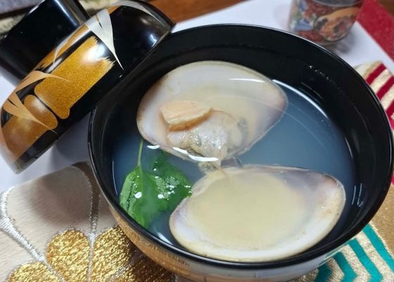 Clam Clear Soup (Hamaguri No Osuimono)