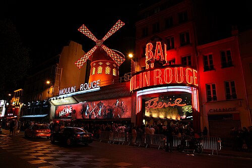 Walk Paris Like a Flaneur (Moulin Rouge)
